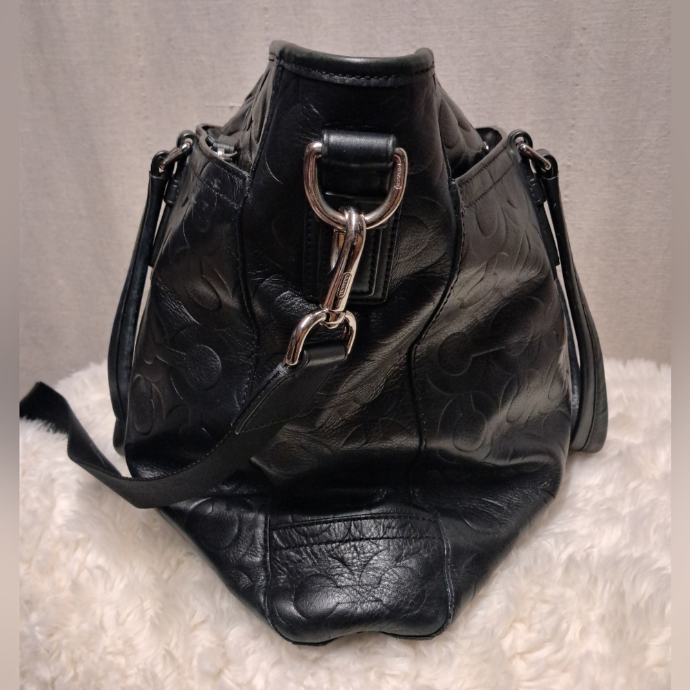 Unisex COACH Op Art Business Tote - Picture 3 of 10